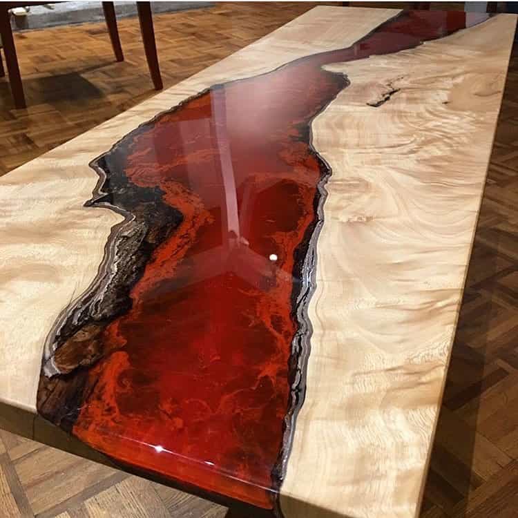 Pouring epoxy Resin WWA resoltech for deep transparent pours